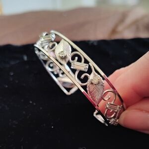 Elegant Silver Leaf Bracelet